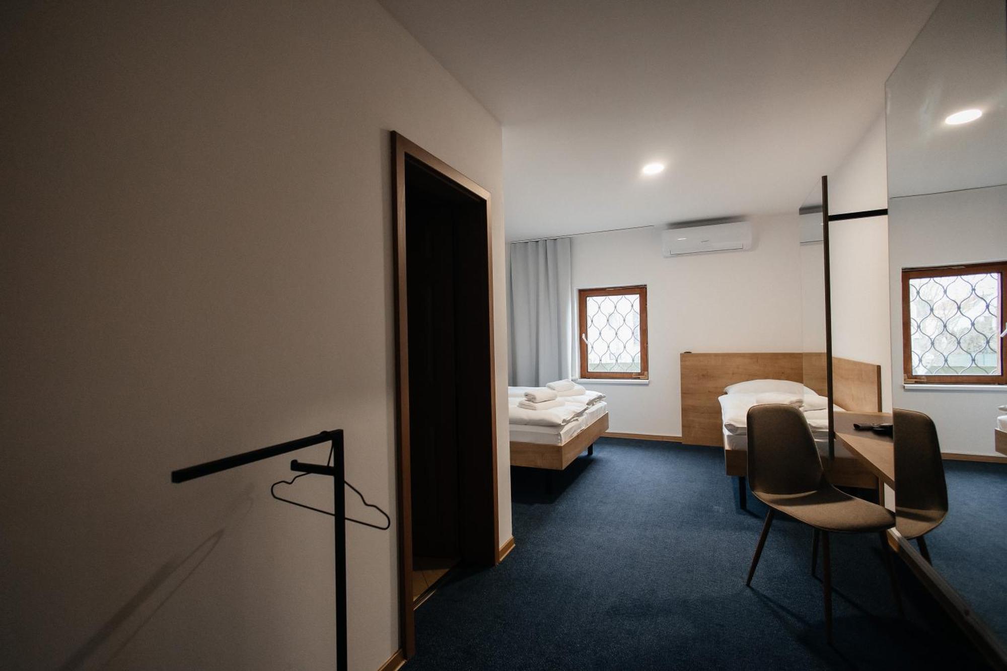 Golden Golem Hotel & Spa Прага Экстерьер фото